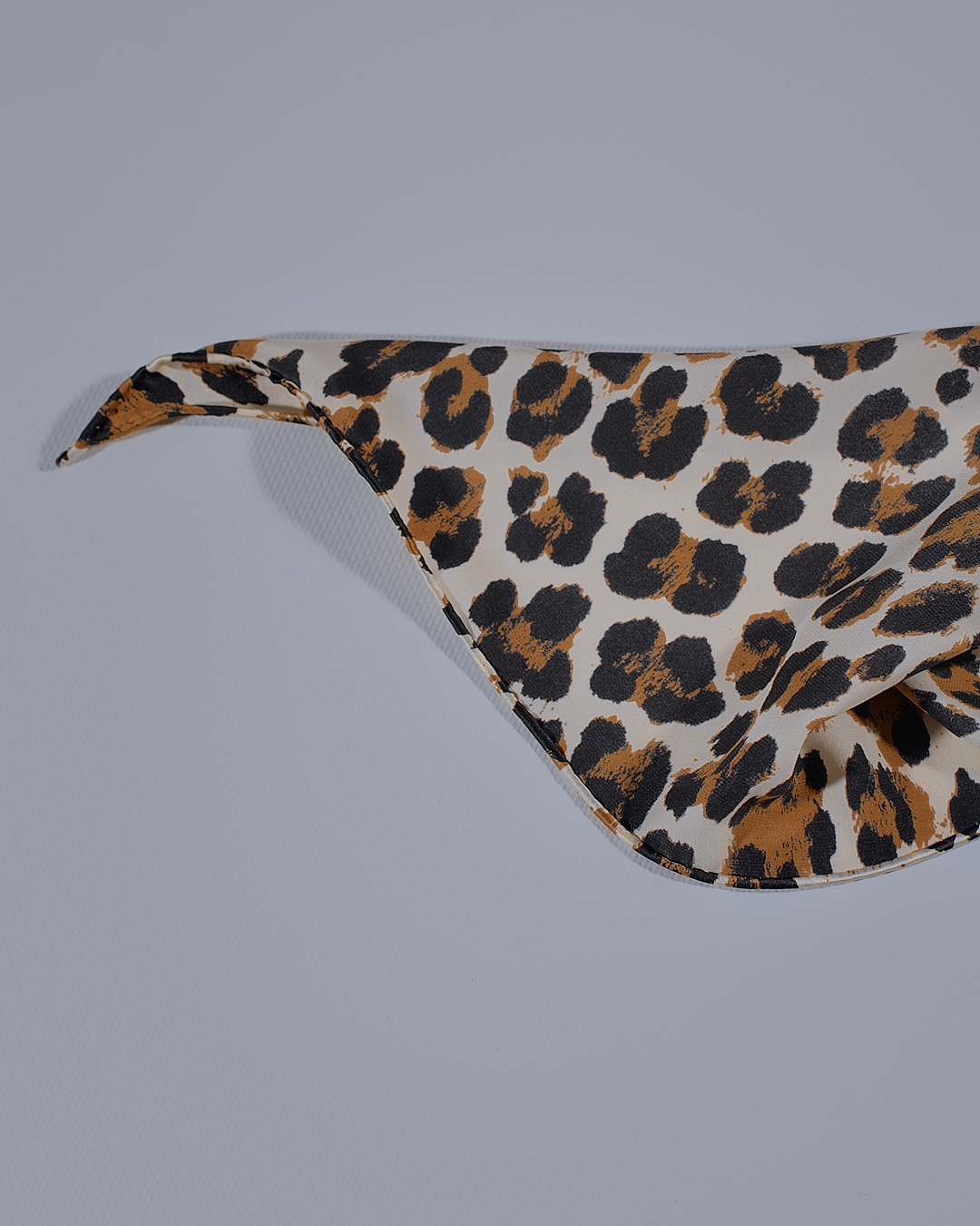 Triangular Silk Scarf – Leopard